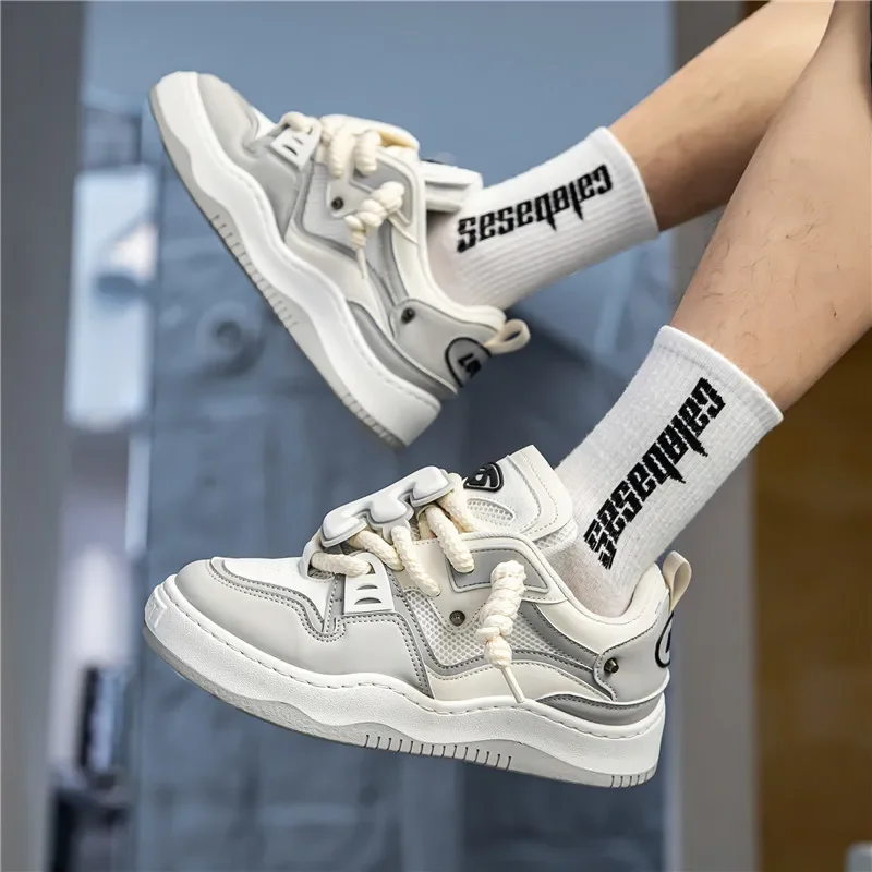 جديد 2024 ربيع الرجال زوجين الخبز أحذية حذاء كاجوال طالب المتخصصة الأحذية العصرية الكورية العصرية تدفق القديمة أبي أحذية الرجال