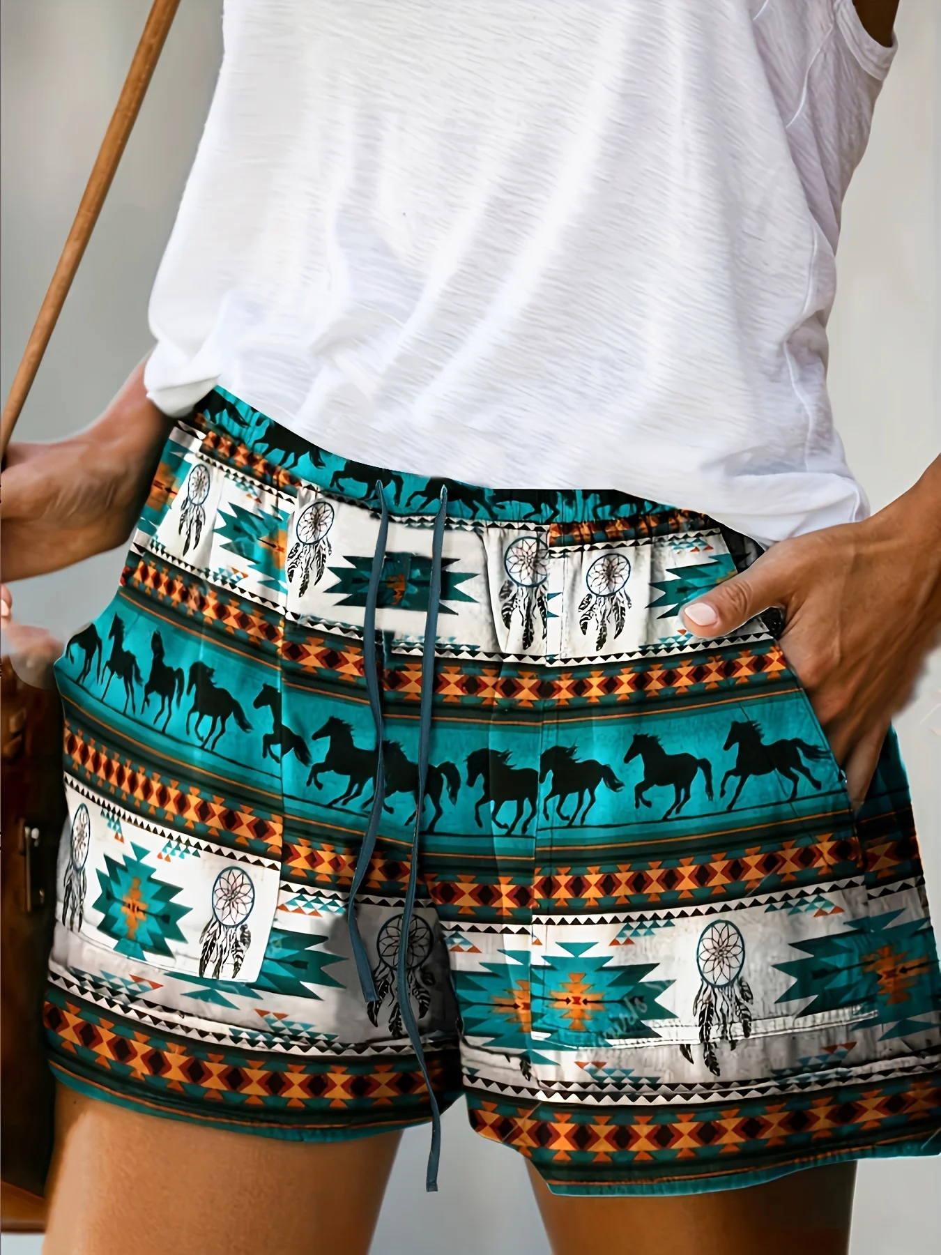 กางเกงขาสั้นพิมพ์ลายเรขาคณิตย้อนยุคสไตล์ตะวันตกสำหรับผู้หญิง