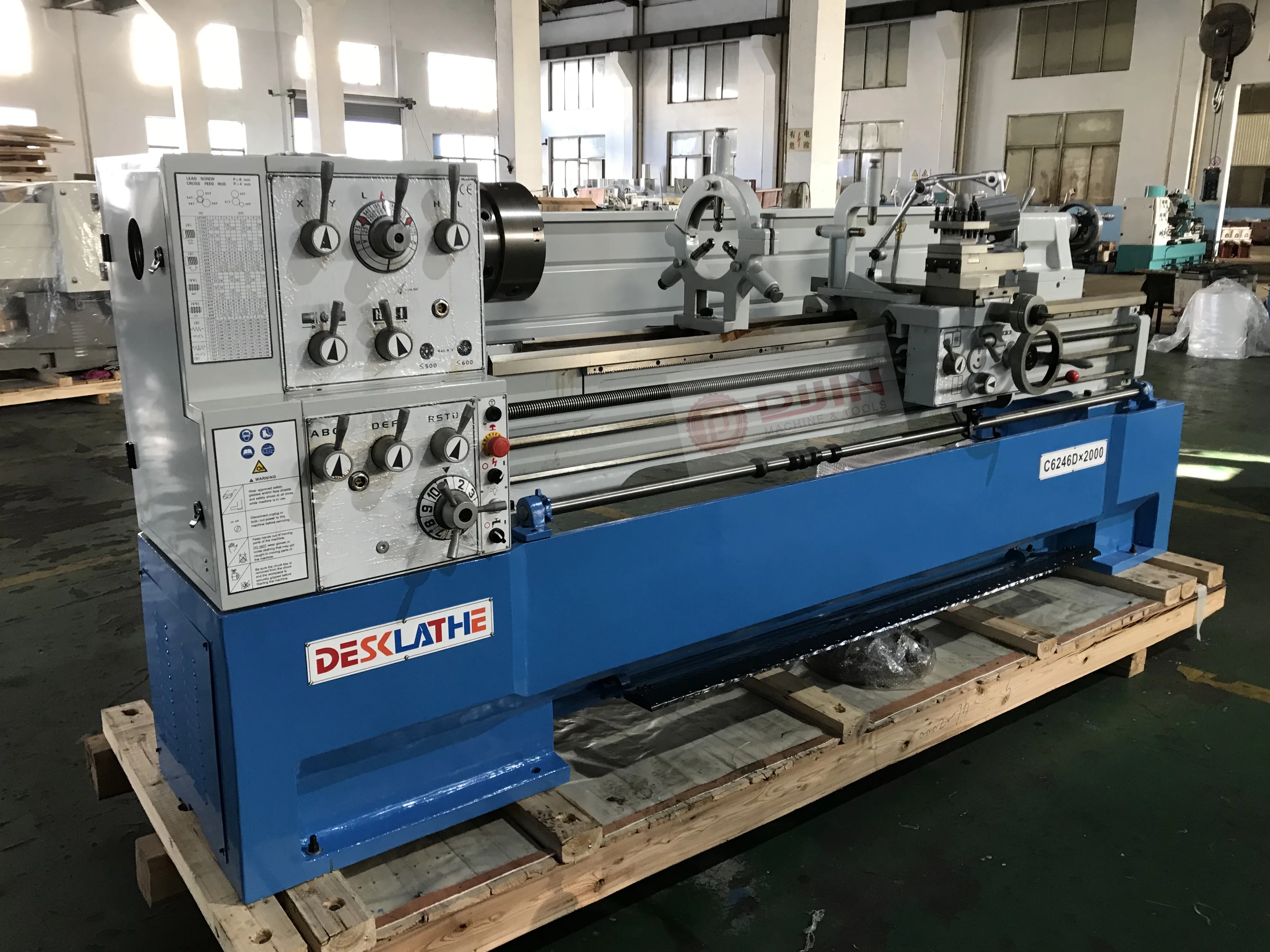 Big bore 82mm conventional lathe machine gap bed lathe heavy bench lathe metal working machine factory directly sell