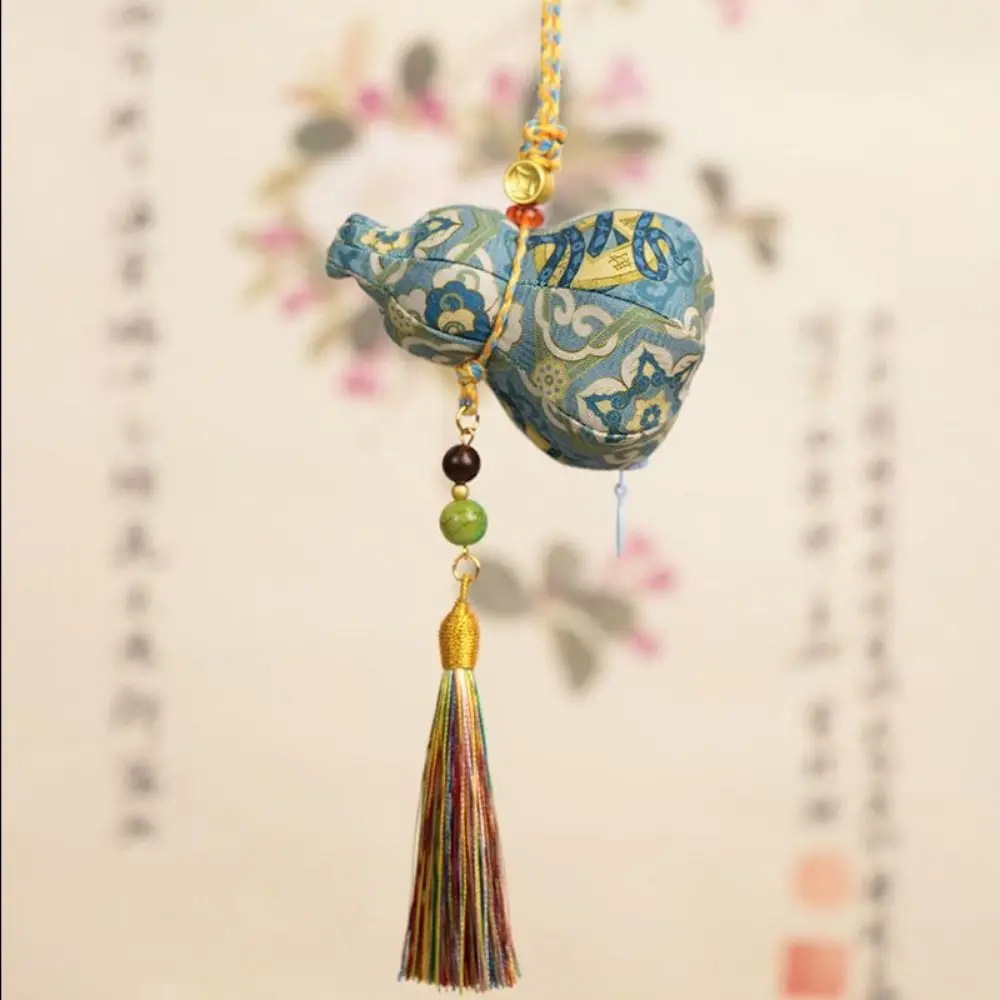 Replaceable Gourd Sachet Ornaments Openable Chinese Style Festival Sachet Pendant Handmade Car Sachet Pendant Spring Festival