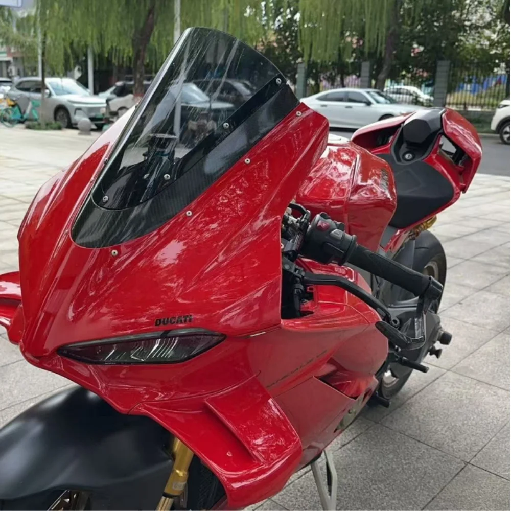 

For DUCATI Panigale V4 V4S 2025+ Carbon fiber front windshield, motorcycle windshield guide plate motorcycle accessories