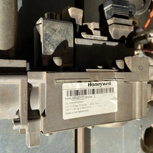 Honeywell solenoid valve VR4601CB1024 in stock 10 original brand new