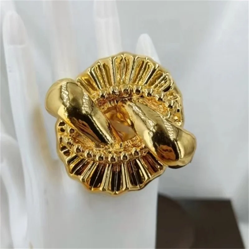 Fashion Big Ring Dubai Copper Jewelry 18k Gold Color New Design Women Set Bridal For Party Gift High Quality