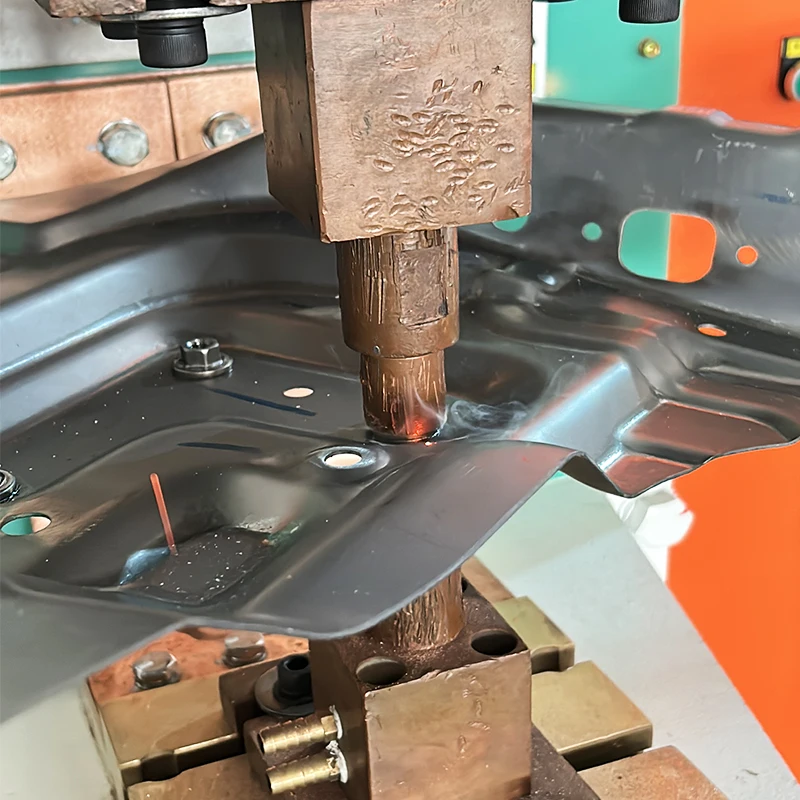 Agera New High Efficiency 3Mm Stainless Steel Capacitor Discharge Resistance Spot Welding Machine for Nut and Screw Stud Bolt