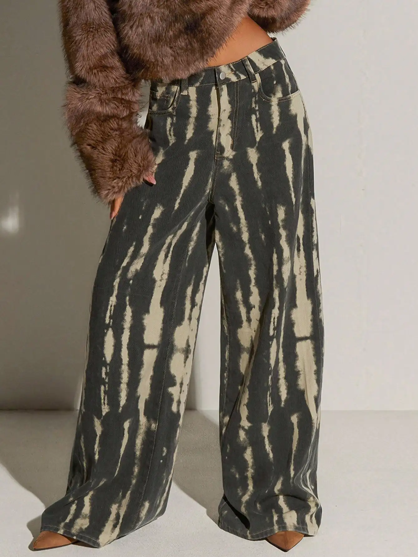 

Women Loose Fit Tie Dye Printed Denim Jeans Wide Leg Streetwear Pants