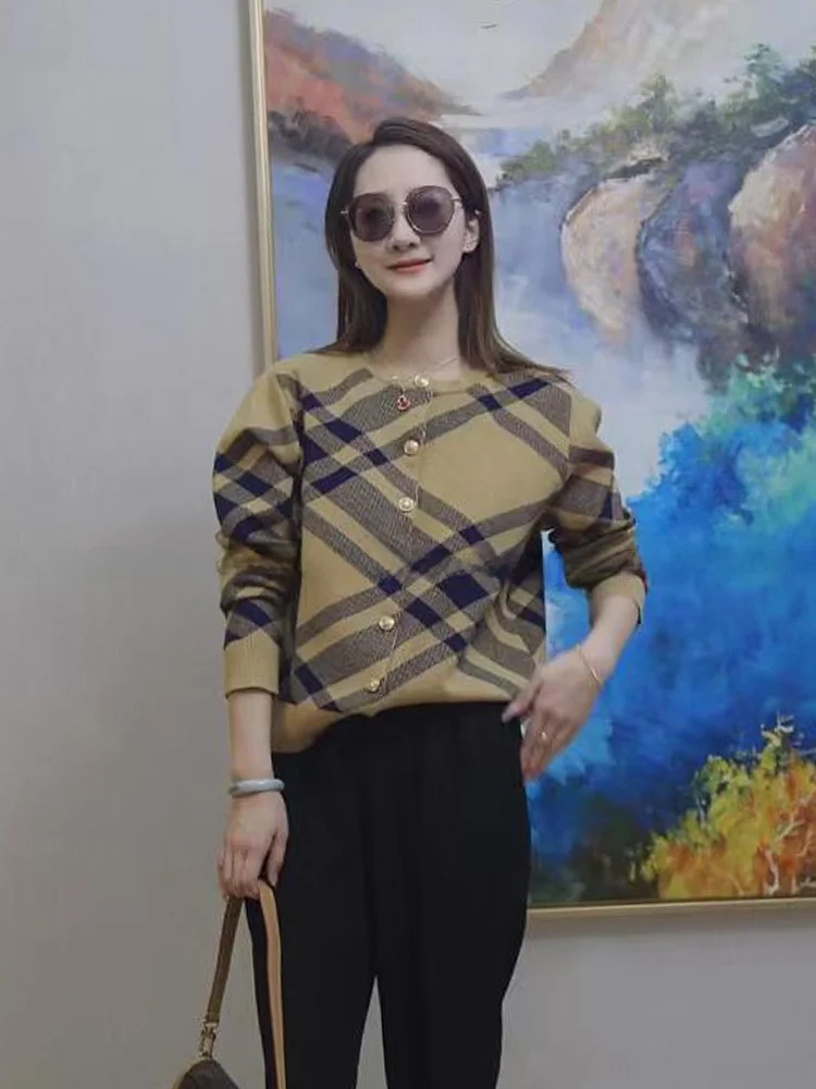 

High-End Korean Sle Vintage Casual Plaid Knitted Open Cardigan for Women Ele Gentle Commute Sle Regular Fit Long Sve