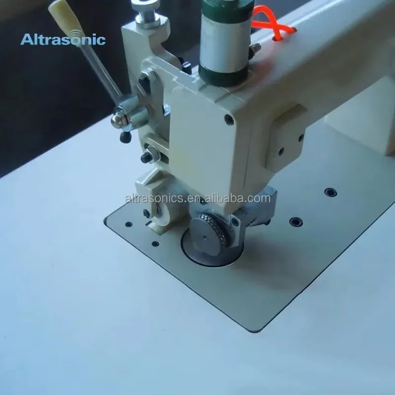 Cheap price 200mm nonwoven fabric ultrasonic lace cutting and sewing machine for fabrics sheet