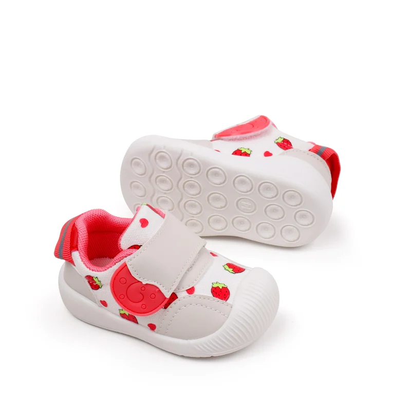 Tênis de borracha macia para bebês meninos e meninas, sapatos de caminhada respiráveis antiderrapantes, desenhos animados bonitos, primavera e outono