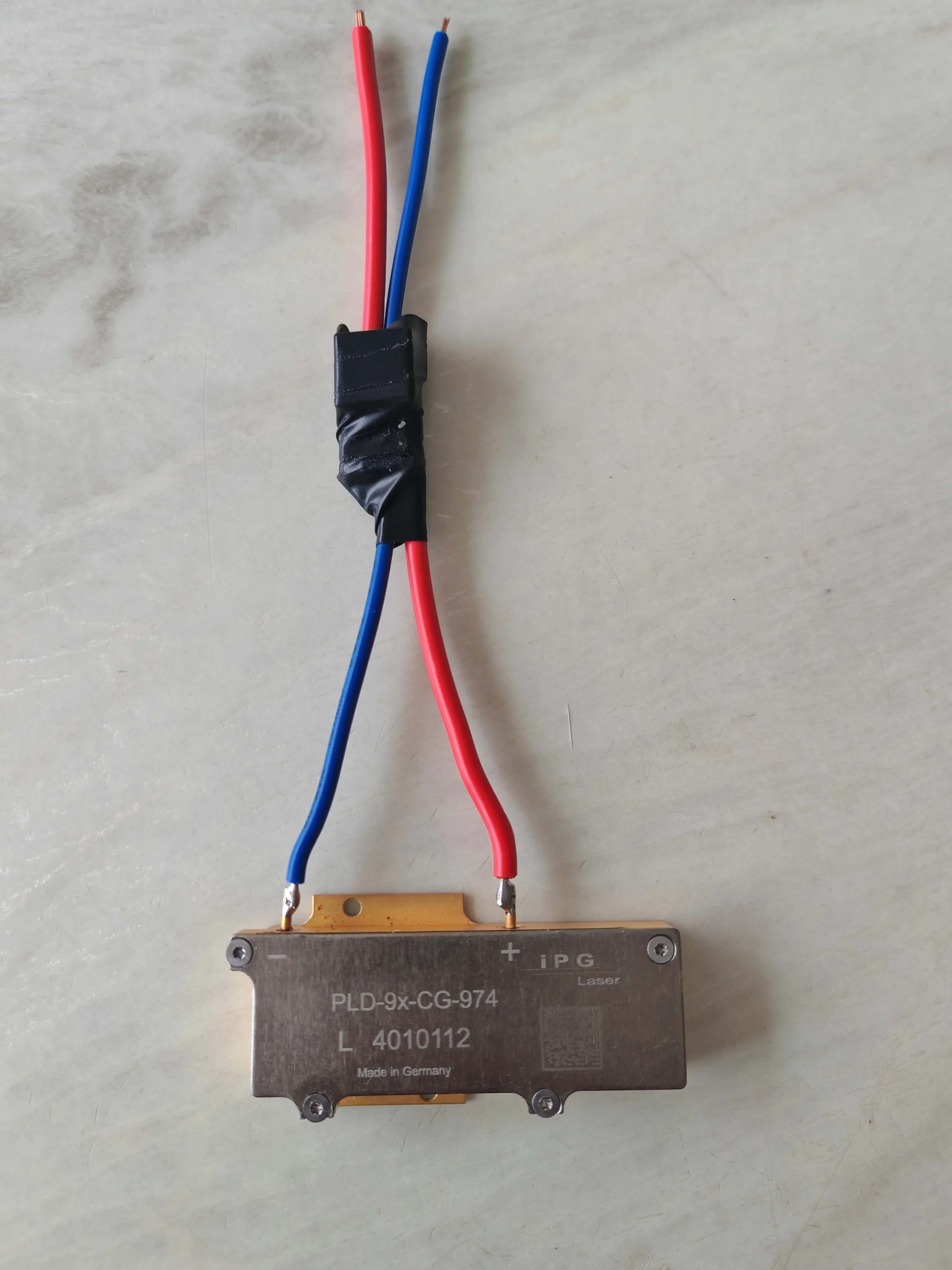 Imported IPG33W/40W/70W/90W high-power laser laser pump source without fiber default opening collimated light