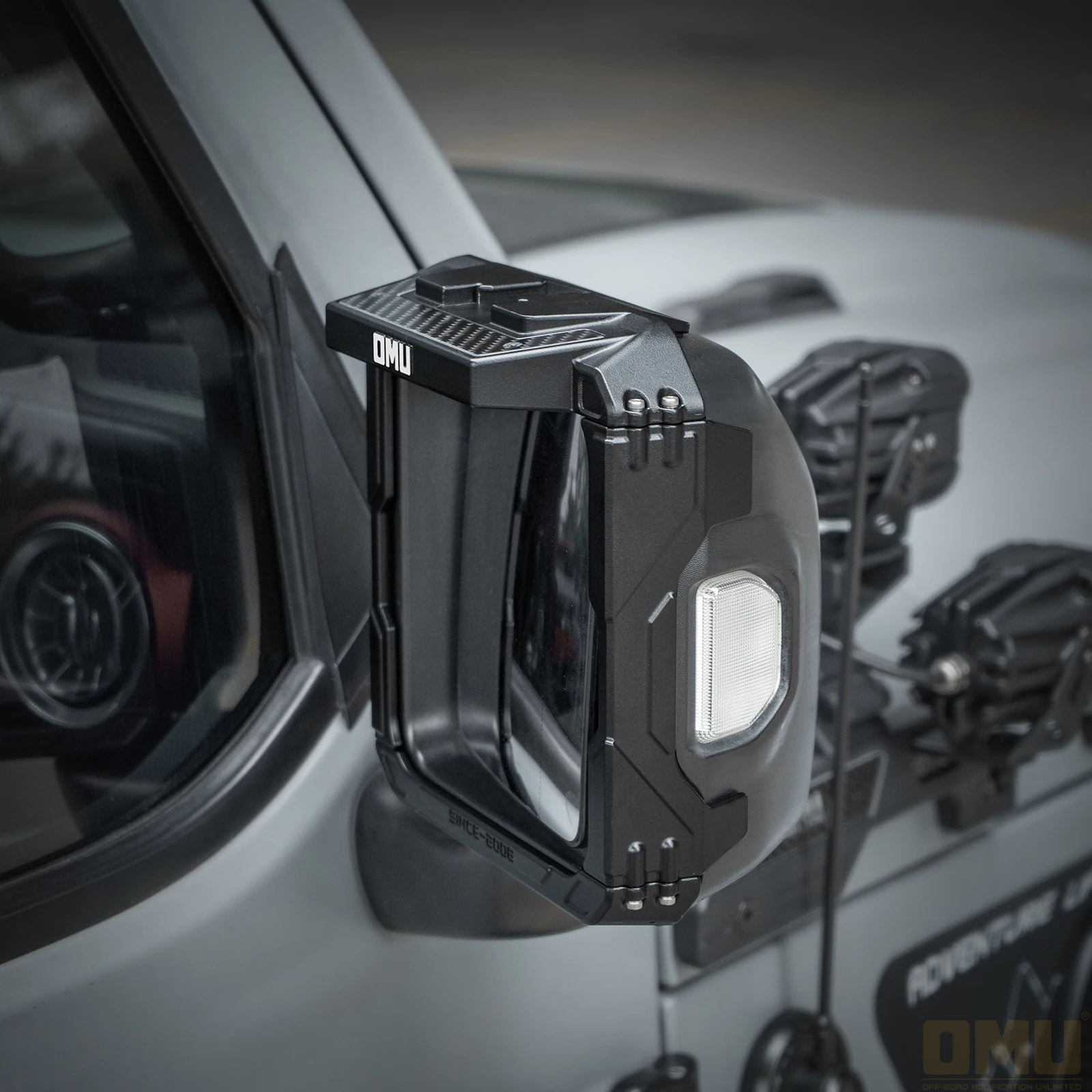 OMU018 Rearview Mirror Windshield For Jeep Wrangler JL 2018+ Gladiator JT 2020+ Black Aluminum Alloy Multifunctional