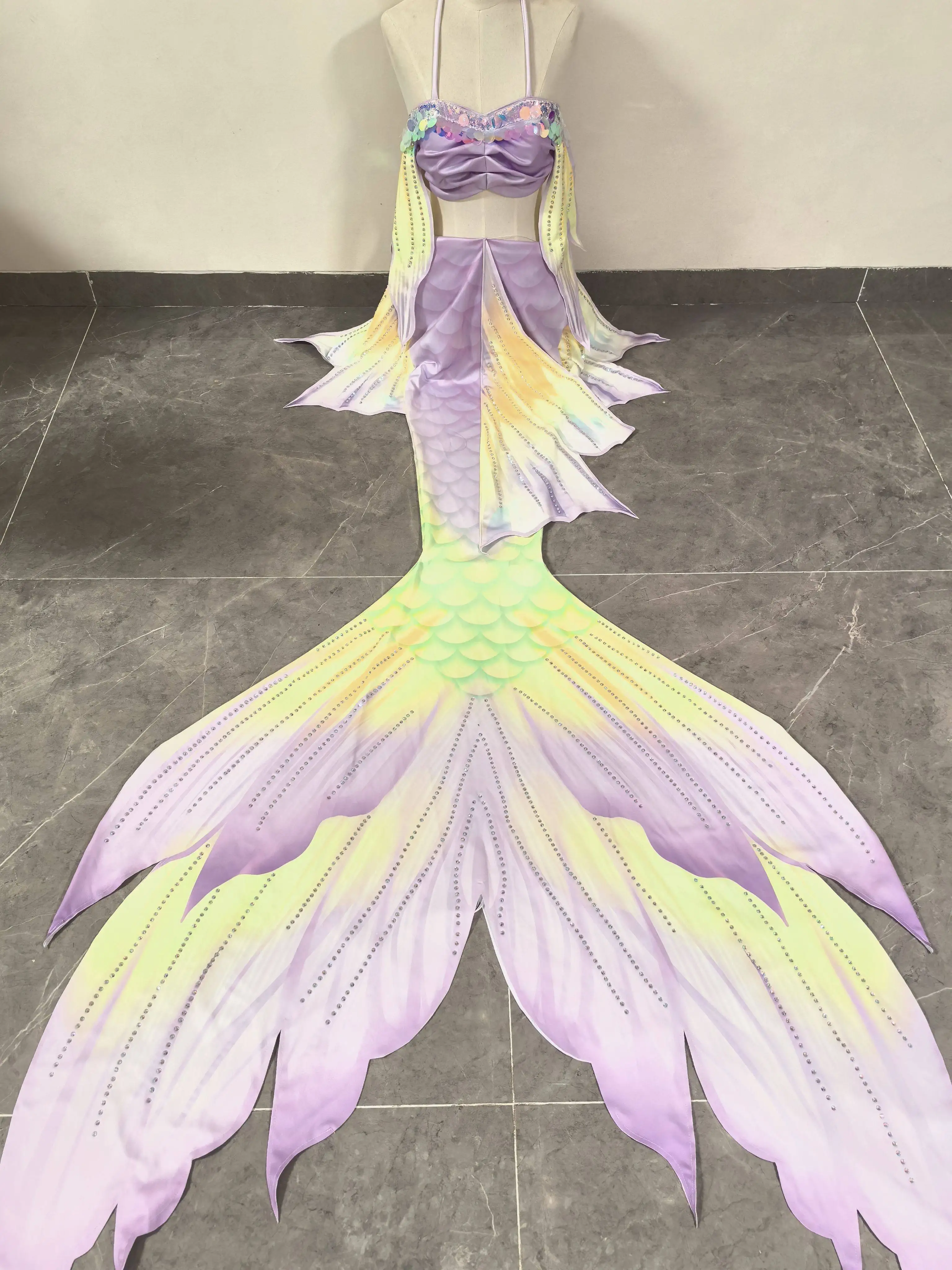 

Mermaid Big Tail Swimsuit Aquarium Mermaid Diving Photography Sexy Fishskin Performance Adult Tailored Mermaid Tail