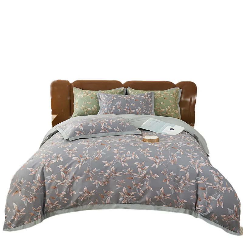 

Cotton Printed Bed Sheets, Quilts, Bedding, Four Piece Set
