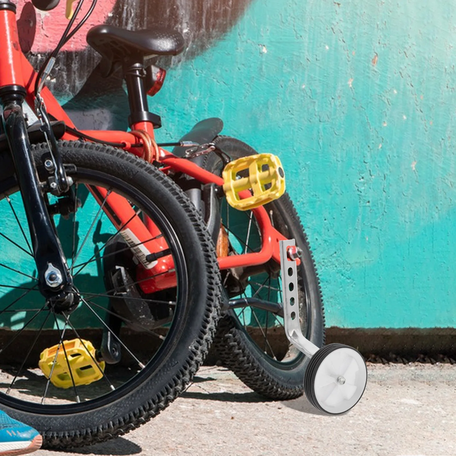 عجلات تدريب عالمية 12-20 بوصة من الفولاذ المسامي للأطفال عجلة مساعدة تدعم التوازن كاتب السلامة مناسبة لـ #2