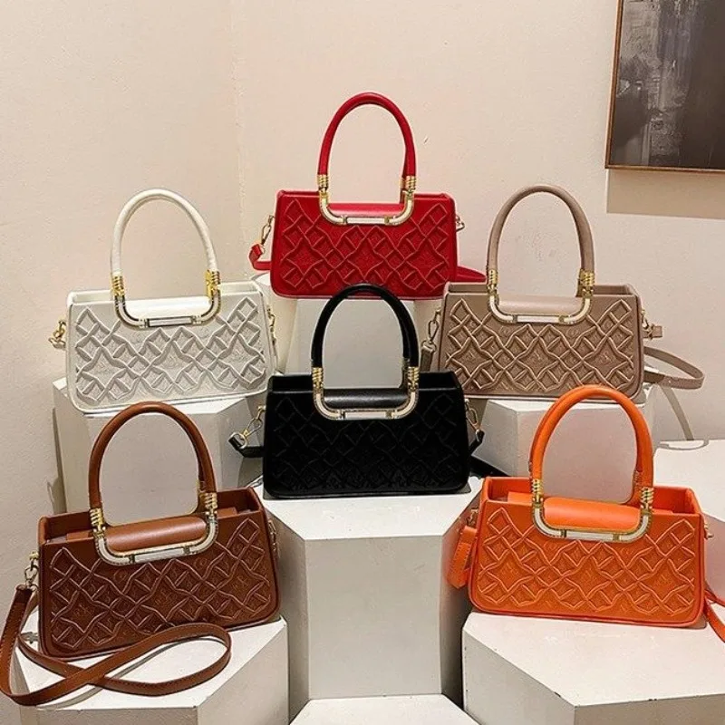 

Graceful Luxury Diaper Bag Handbag One Shoulder Business Trip Large Capacity Exquisite Stylish Sleek Versatile Chic Practical