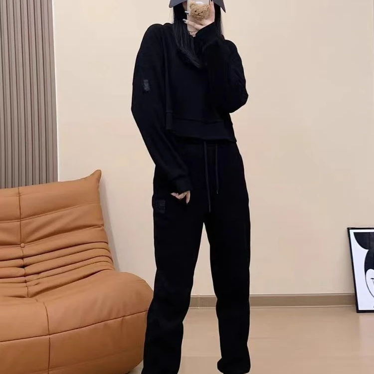 

Black Yoga Set Muse Hoodie Muse Sweatpant Loose Comfortable Short Hooded Sweatshirt Women's Threaded Split Jogger Style Set