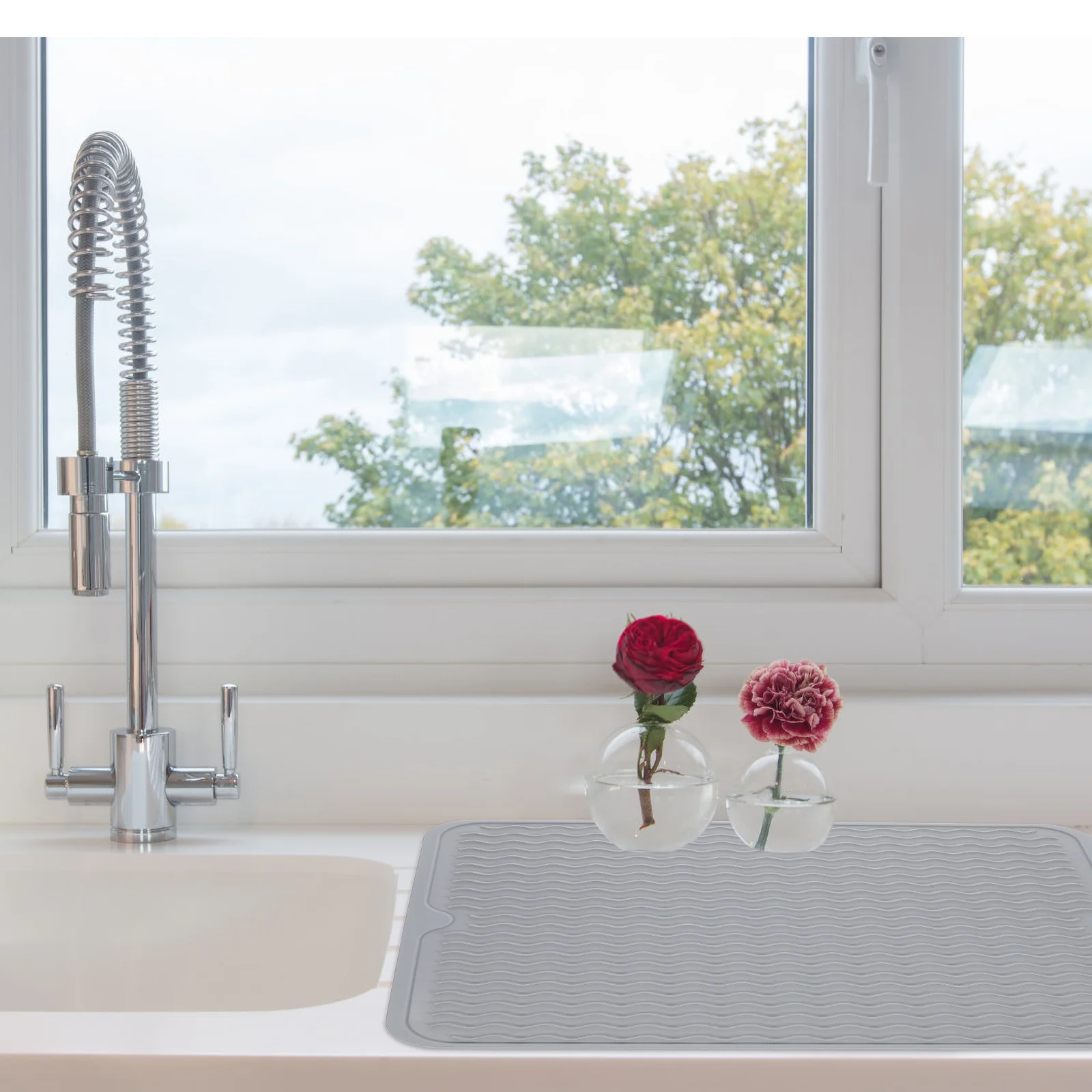 

Dish Drying Mat Silicone Heat Resistant Nonslip Compact Size Raised Ridges Efficient Space Use Dish Drying Mat