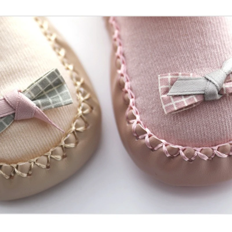 Рисунок 3 - Детские напольные носки для малышей