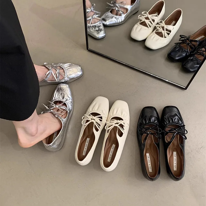 

2026 New Women Silver Platform Pumps Hidden Height Insole Thick Sole Gentle Fairy Style Slip On Shoes Daily Wear Elegant Round