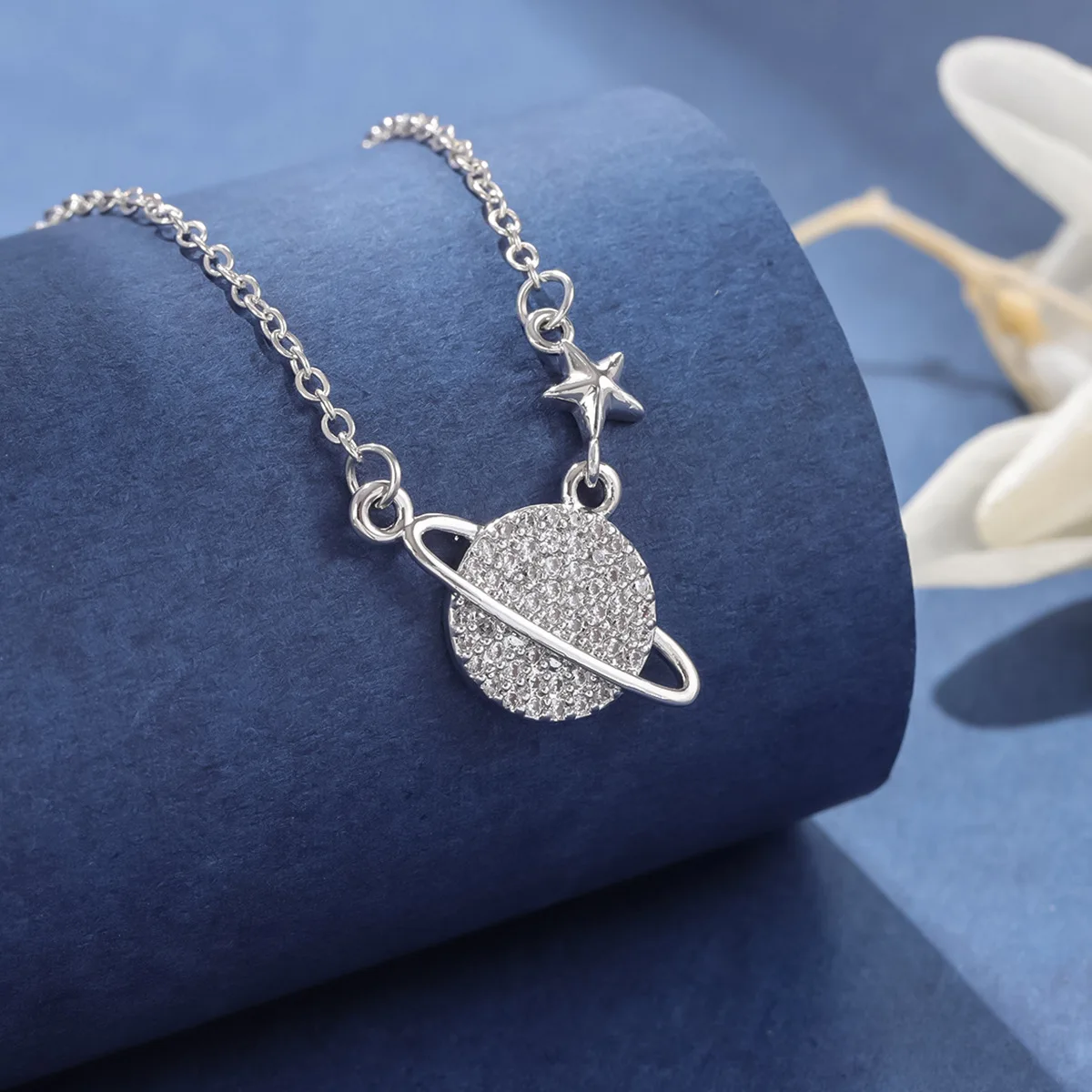 

New Personality Exquisite Plant Fashion 925 Sterling Silver Jewelry Temperament Crystal Star Clavicle Chain Necklaces XL044