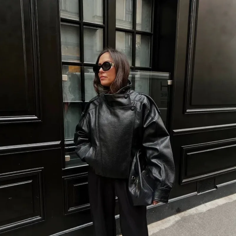 Women's Leather Jacket in Black Pebble Faux Style New Sporty Casual PU Faux Leather Jacket with A Trendy Street Motorcycle Vibe