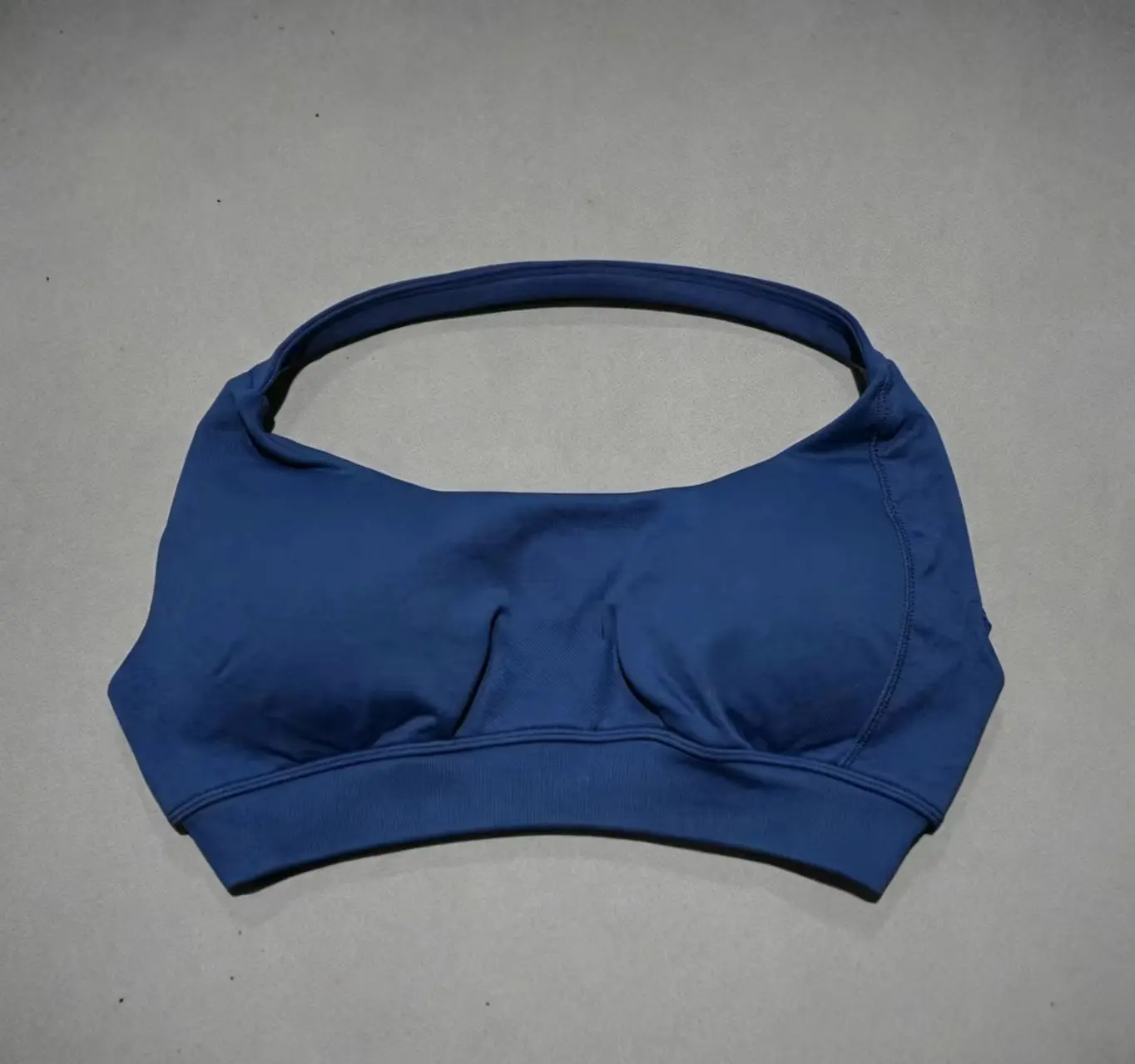 DF Sports Bra WomenSeamlessSeamless Yoga Underwear Halter Neck Strap Open Back Design Gym Top Workout Fitness Running Bra