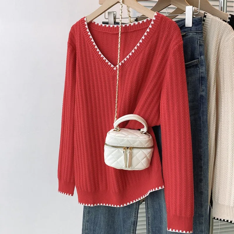 

Simple Solid Color Fashion Top for Women in Autumn and Winter V-neck Versatile Knitted Sweater Contrast Base Shirt