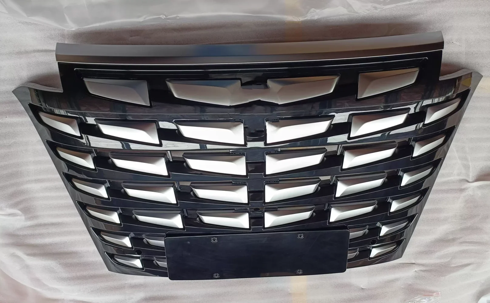 Car Grille Mask Radiator Front Bumper Grill for BYD Denza D9 DM-i auto accessories