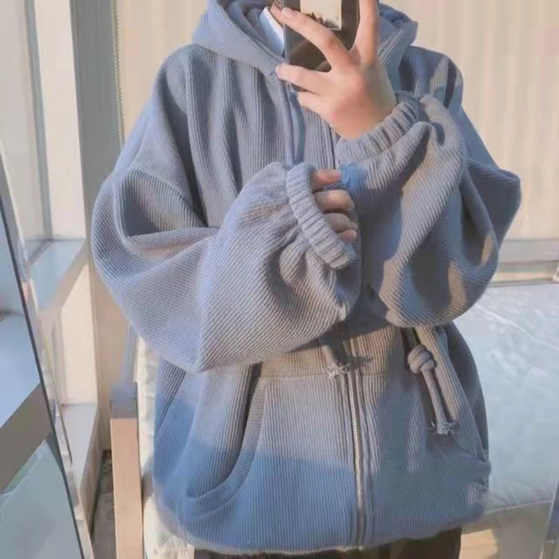 เสื้อฮู้ดดี้วินเทจทรงโอเวอร์ไซส์สำหรับผู้หญิง เสื้อกันหนาวบุขนหนานุ่ม สวมใส่สบายๆ มีฮู้ด ซิปกระเป๋า เชือกผูกเอว แขนยาว