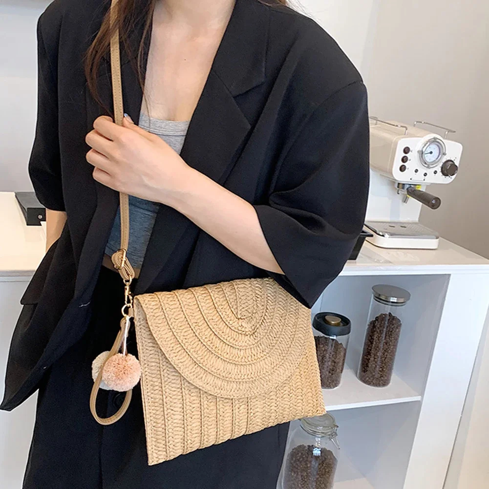 Summer Beach Straw Clutch Bag Cute Ball pendant Crossbody Bag for Women Travel Shoulder Bags Purse Ladies Casual Wicker Handbags