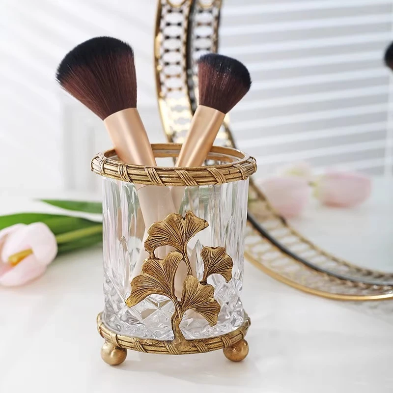 

European retro storage cup, multi-functional toothbrush, makeup brush, storage pen holder, light luxury bathroom, office desktop