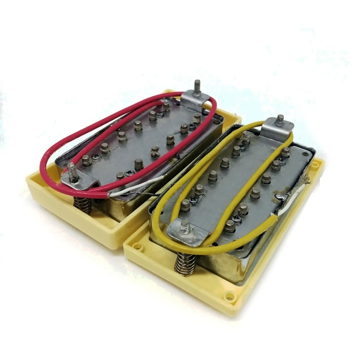 

* ABKM H-образный алюминиевый никель-кобальтовый картридж Lp 50 52, картридж для электрогитары, аксессуары для электрогитары (желтая рамка)