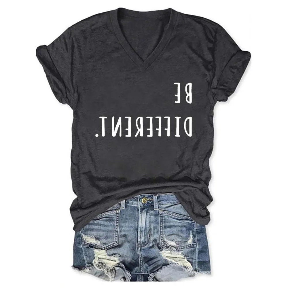 

Женская футболка с V-образным вырезом и коротким рукавом