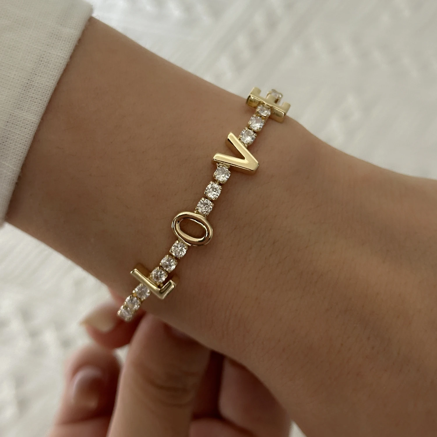 Exquisite Herz-CZ-Tennisarmbänder für Damen, mikropavébesetzt mit 5A Zirkonia, Blätter-Kettenarmbänder, Charms, stapelbarer Schmuck, Geschenke – Detail 3