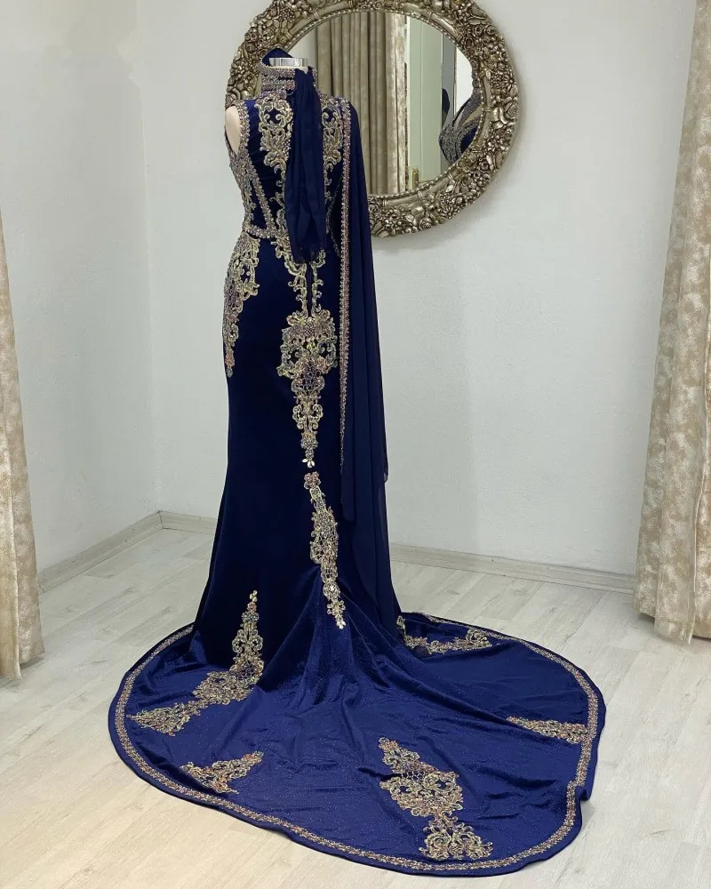 Navy Blue Arabic Caftan Evening Dresses Velvet Beading Lace Applique Mermaid Prom occasion birthday Dress with veil cape