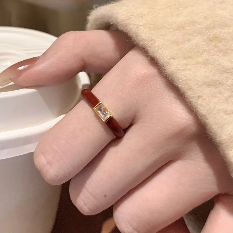 Neuer Retro-Ring mit roter Emaille, geometrisch, cool, süß, zart, modisches Accessoire, Schmuck, einfache Geschenke, Damen, trendig, vielseitig