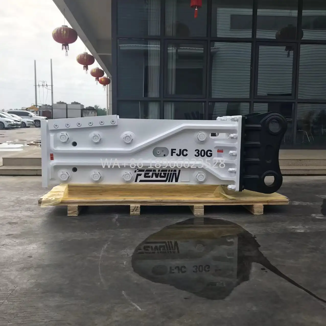 An Essential High-Impact Hydraulic Breaker for Modern Construction, Demolition, and Mining Operations Worldwide HB30G