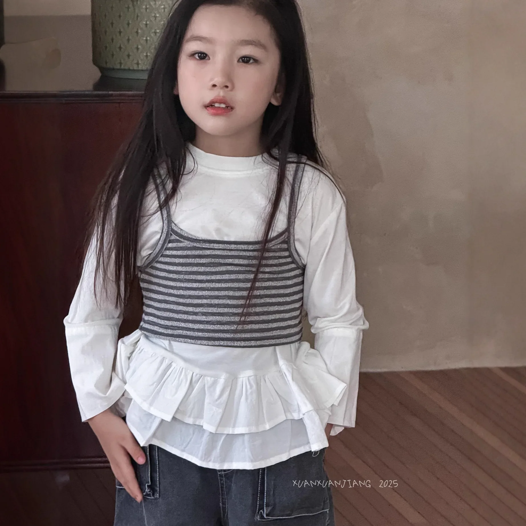 Girl's Shirt 2026 Autumn New Childrens Clothing Korean Girl Baby Loose Spell Sleeve Lace Shirt T-shirt Casual Simple All Match