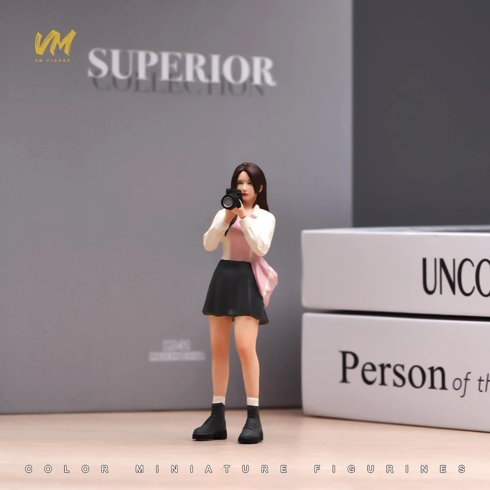 

Face Painted Figure 1/18 1/24 1/43 1/64 Female Photographer Skirt Beauty Sunshine Girl Diorama Model Mini Scene Display Props