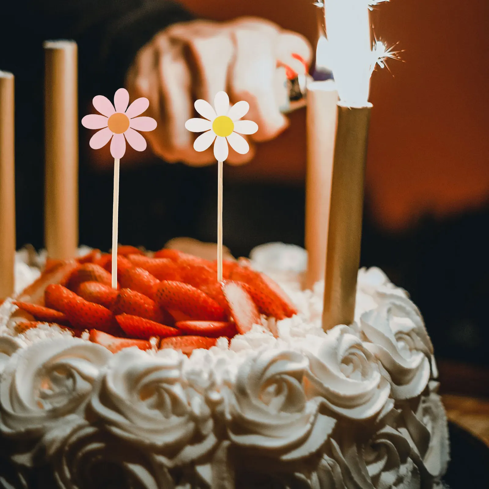 

40Pcs Floral Cake Toppers Flower Toothpicks for Dessert Decoration Easy to Use Vibrant Colors Eye-Catching Design Birthday