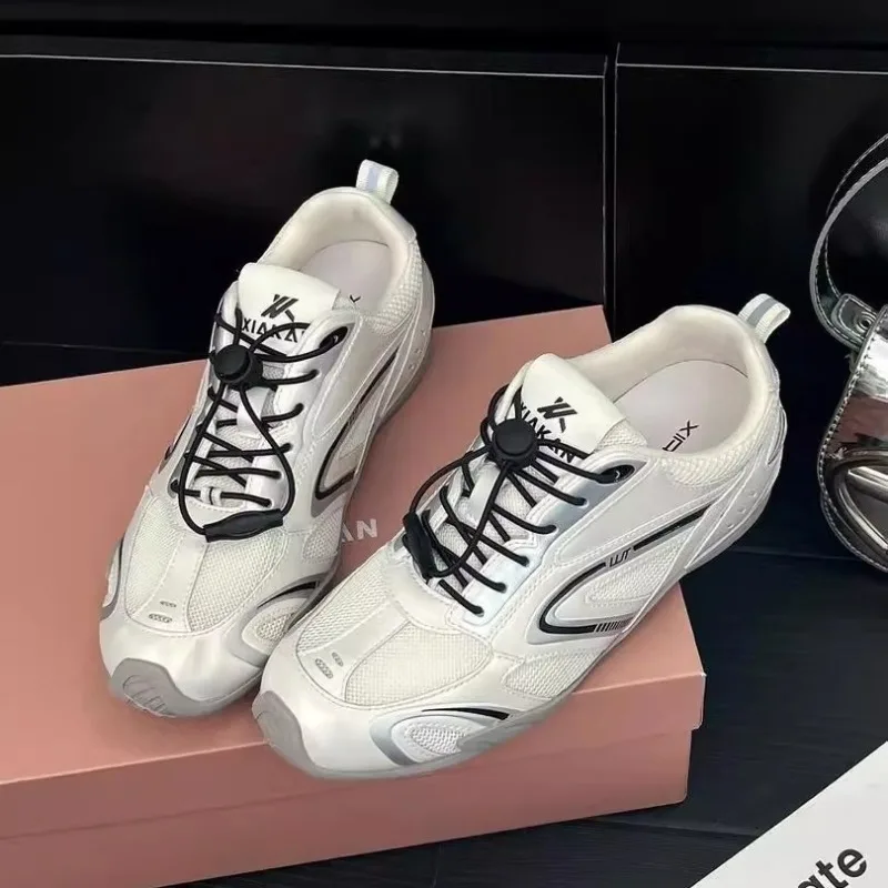 

2025 летние новые повседневные женские кроссовки в стиле ретро с креативным дизайном, универсальная спортивная обувь с дышащей сеткой, удобные кроссовки