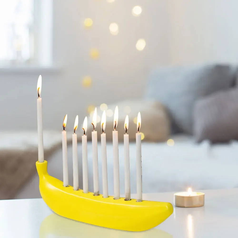 Creative Banana Menorah Tabletop Candlestick Decor Resin Novelty Banana Menorah Hanukkah Chanukah Candle Holder with 9 Holes