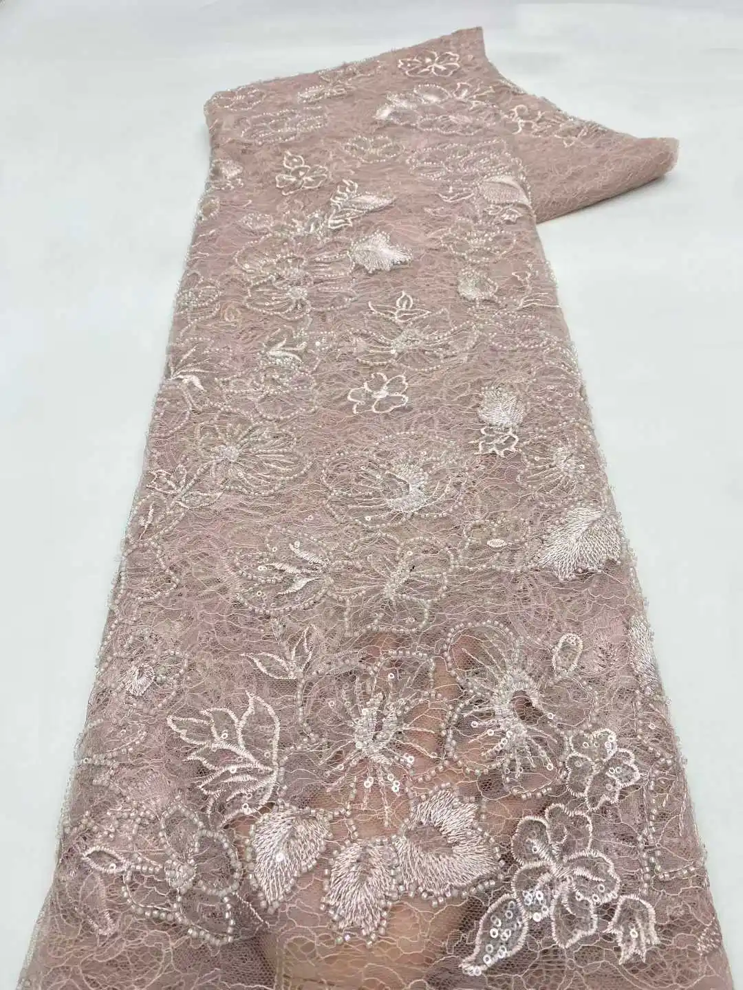 

Ткань из тюля с блестящими пайетками и вышивкой бисером, французское сетчатое кружево для вечеринок и свадеб, коллекция 2026 года, высококачественная, плотная, с пайетками и бисером.