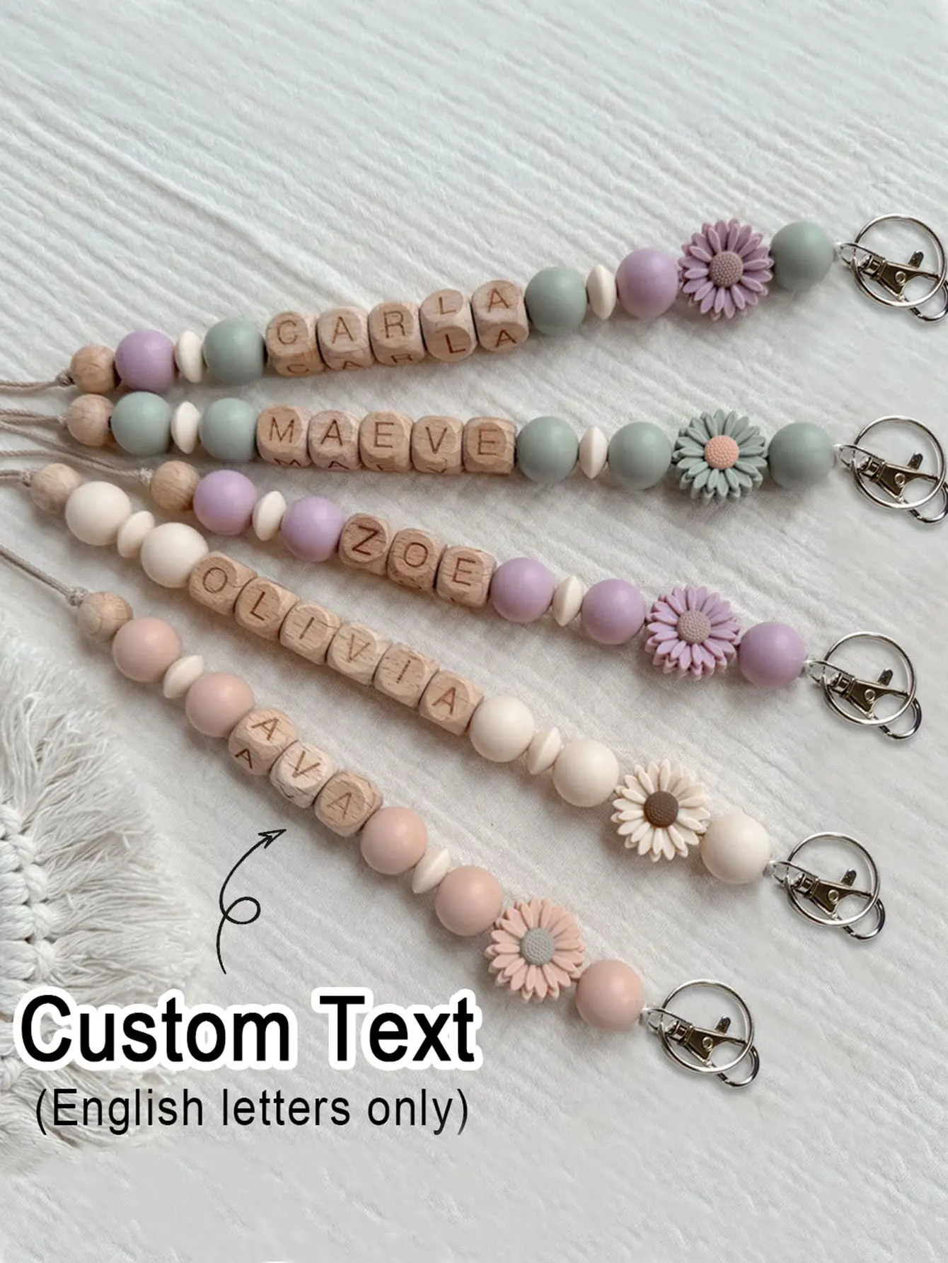 [Personalisiert] 1 Stück handgefertigter Holzperlen-Schlüsselanhänger mit Gänseblümchen-Motiv und Namen, Muttertagsgeschenk, Weihnachtsgeschenk, Geschenk für Mädchen