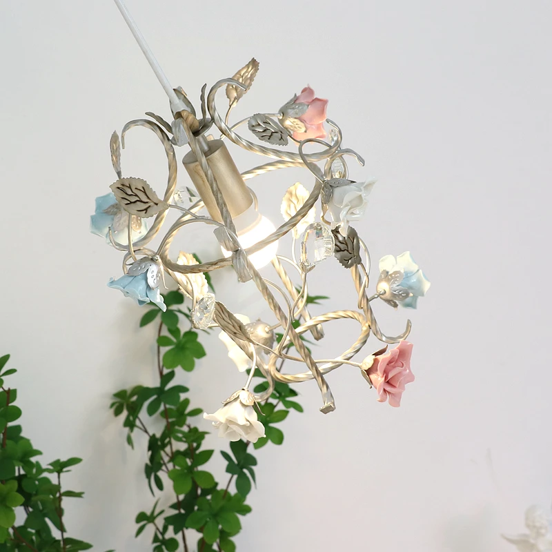

French pastoral chandelier cloakroom flower balcony restaurant bar princess style girl heart retro bedside lamp