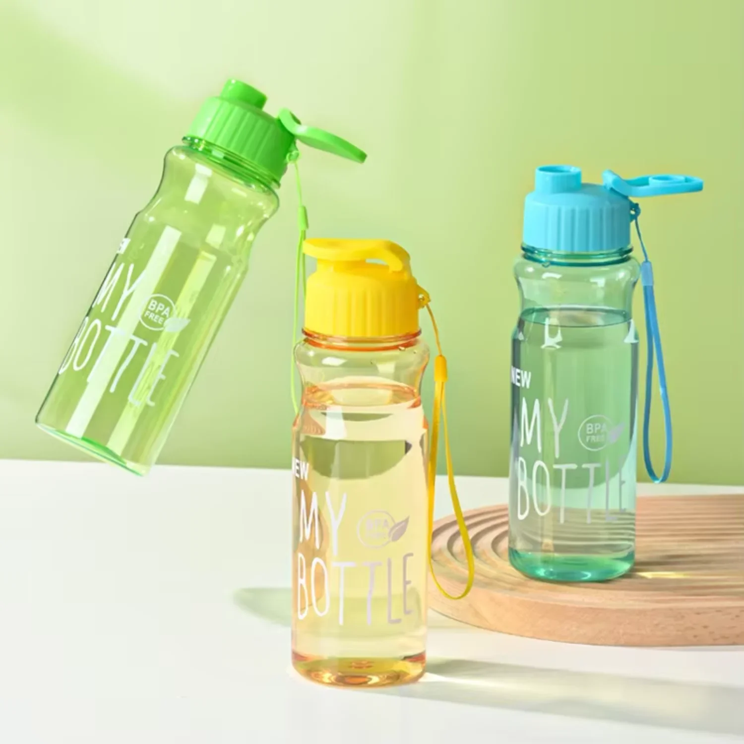 

Пластиковые прозрачные бутылки для питьевой воды для спортзала с ремешком