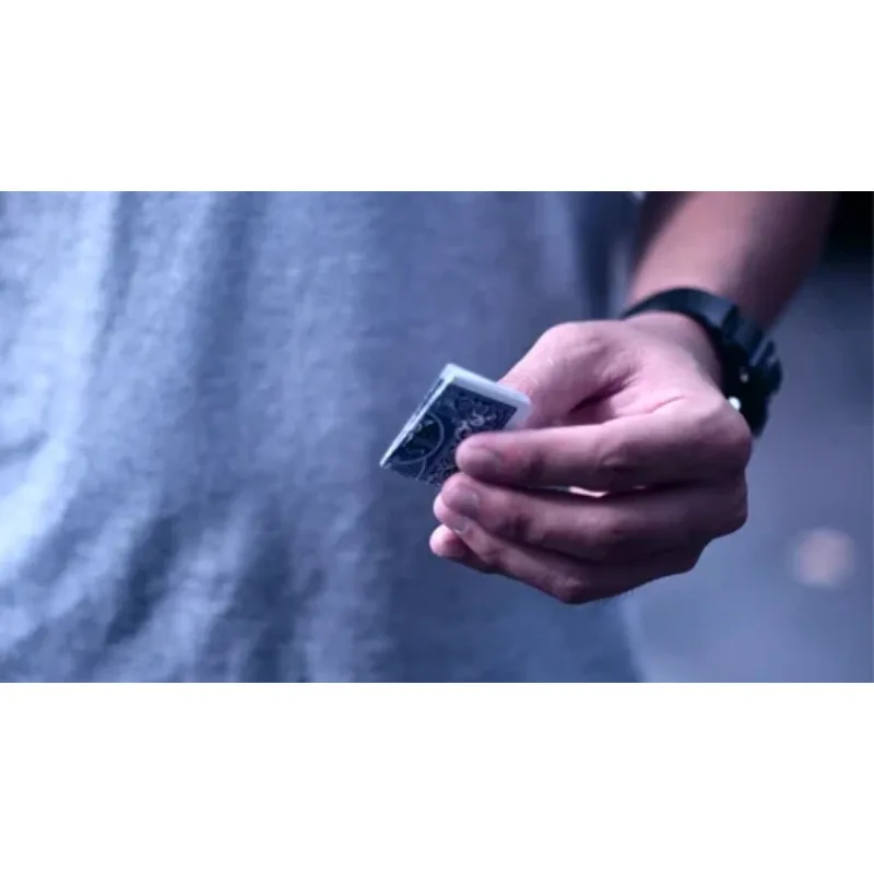 Pezzo di fuga (espedienti e istruzioni online) di Zihu Close up Trucchi magici Illusioni Carta Oggetti di scena magici Carte da mago Divertimento