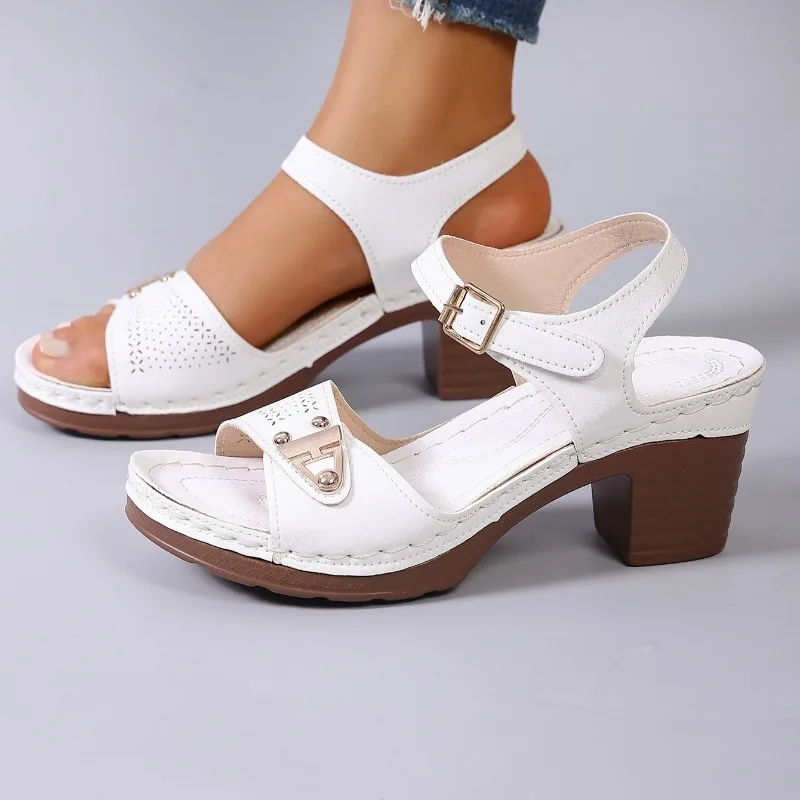 

Women's Open Toe Sandals 2026 High Heels Summer Retro Casual Female Shoes Metal Decoration Buckle Strap Slides Women Sandals