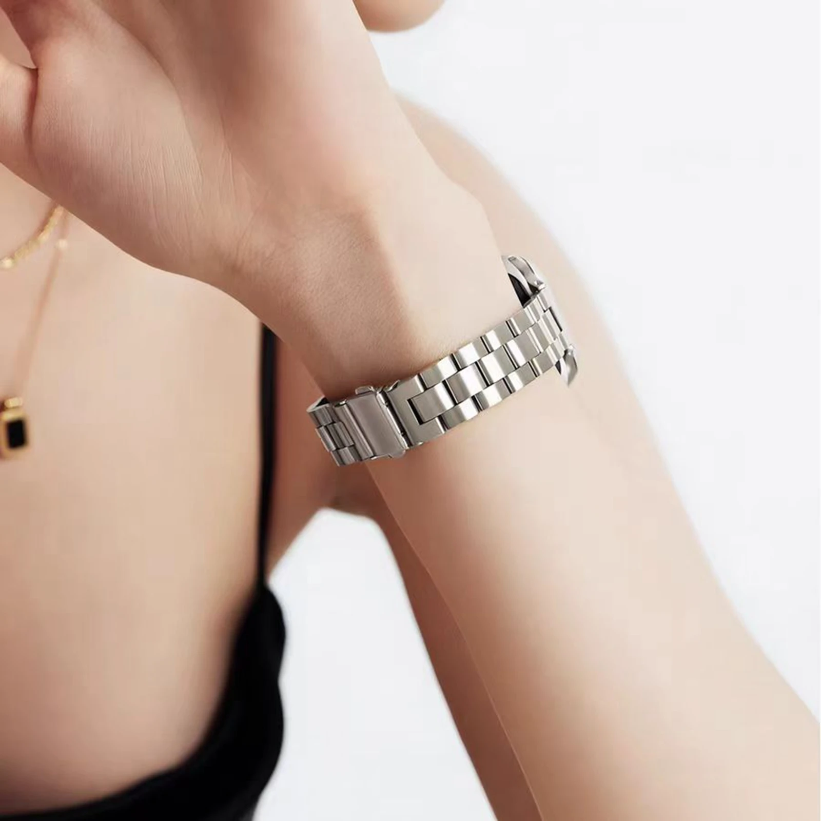 حلقة سوار أنيقة رفيعة من الفولاذ المقاوم للصدأ لساعة Apple Watch Band للنساء Correa Thin لحزام iwatch