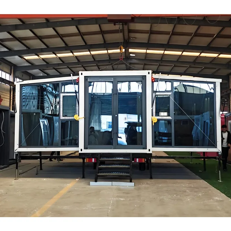 Custom Prefabricated 20Ft 40Ft Expandable Container House Kitchen Bathroom Two Bedroom Movable Home Modern Design Waterproof