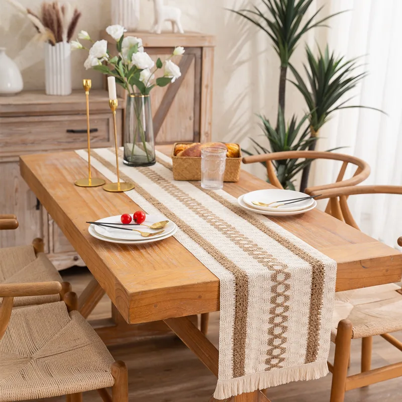 

American Style Cotton and Linen Natural Color Woven Patchwork Fringe Striped Diamond Plaid Dining Table